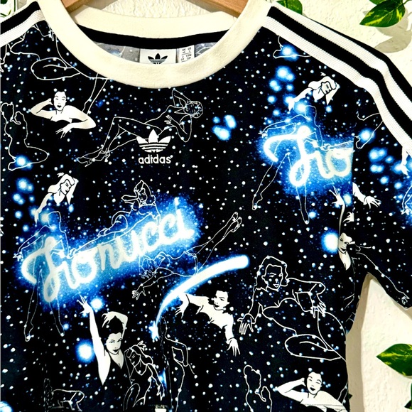 Adidas 🪽 crop tee - fiorucci - Picture 1 of 5
